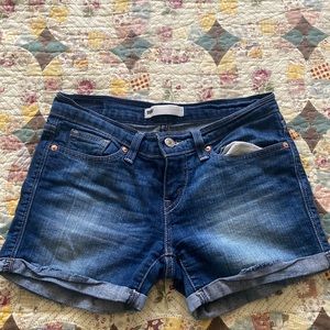 Levis size 5 shorts